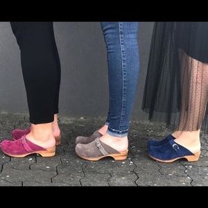 Sanita Wooden Slip On Clogs Mules Black Sz 9